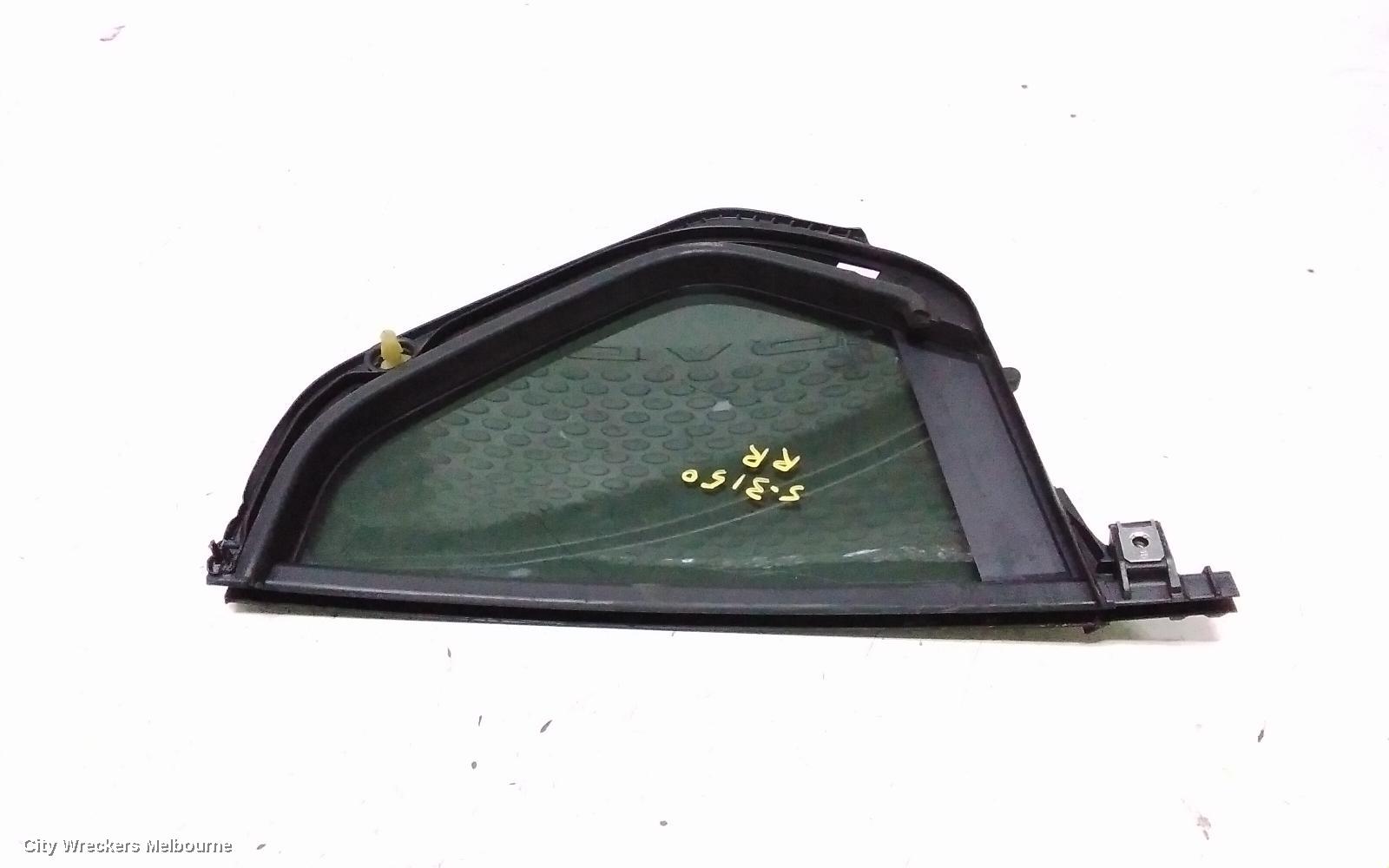 VOLKSWAGEN GOLF RIGHT REAR 1/4 DOOR GLASS, GEN 8, 09/2020 ONWARDS