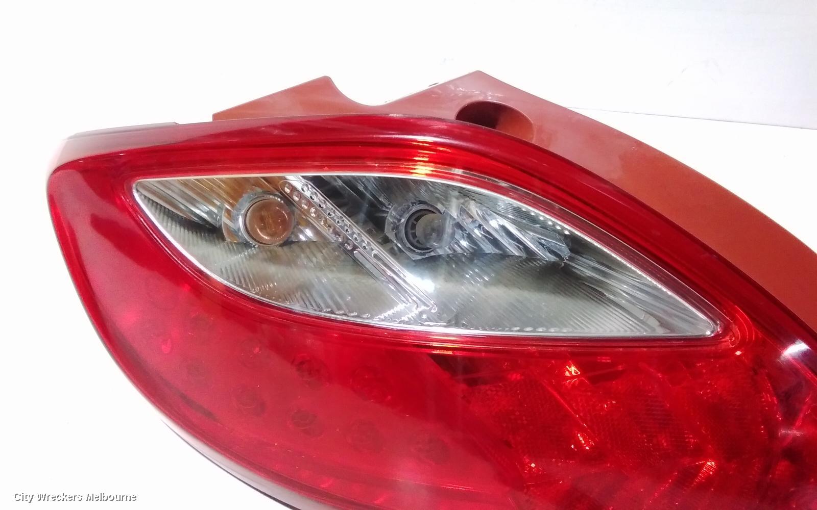 MAZDA 2 LEFT TAILLIGHT, HATCH, DE SERIES, 09/2007 - 09/2014
