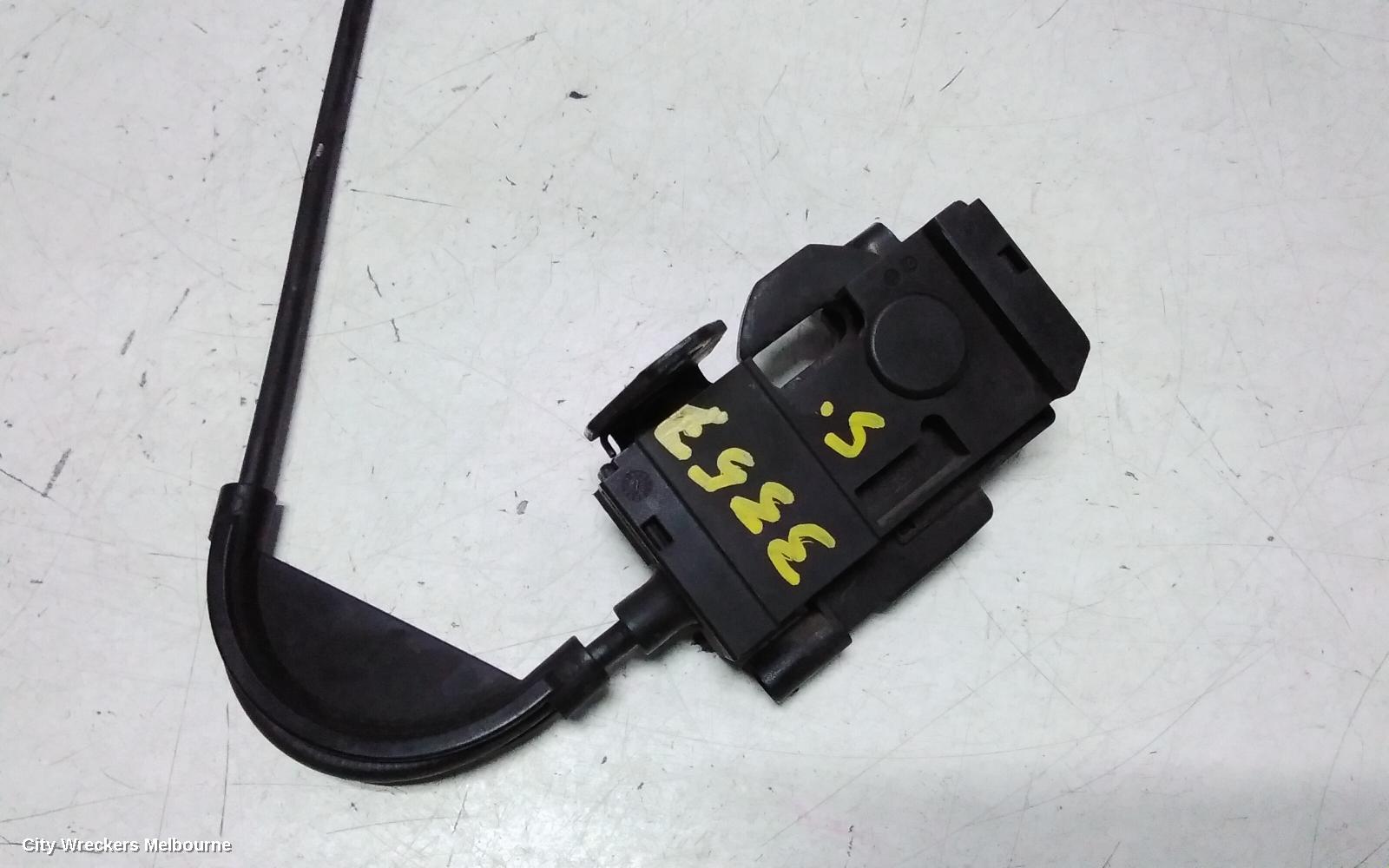 MERCEDES GLS CLASS BONNET LOCK/SUPPORT, X166, 01/2016 - 07/2019