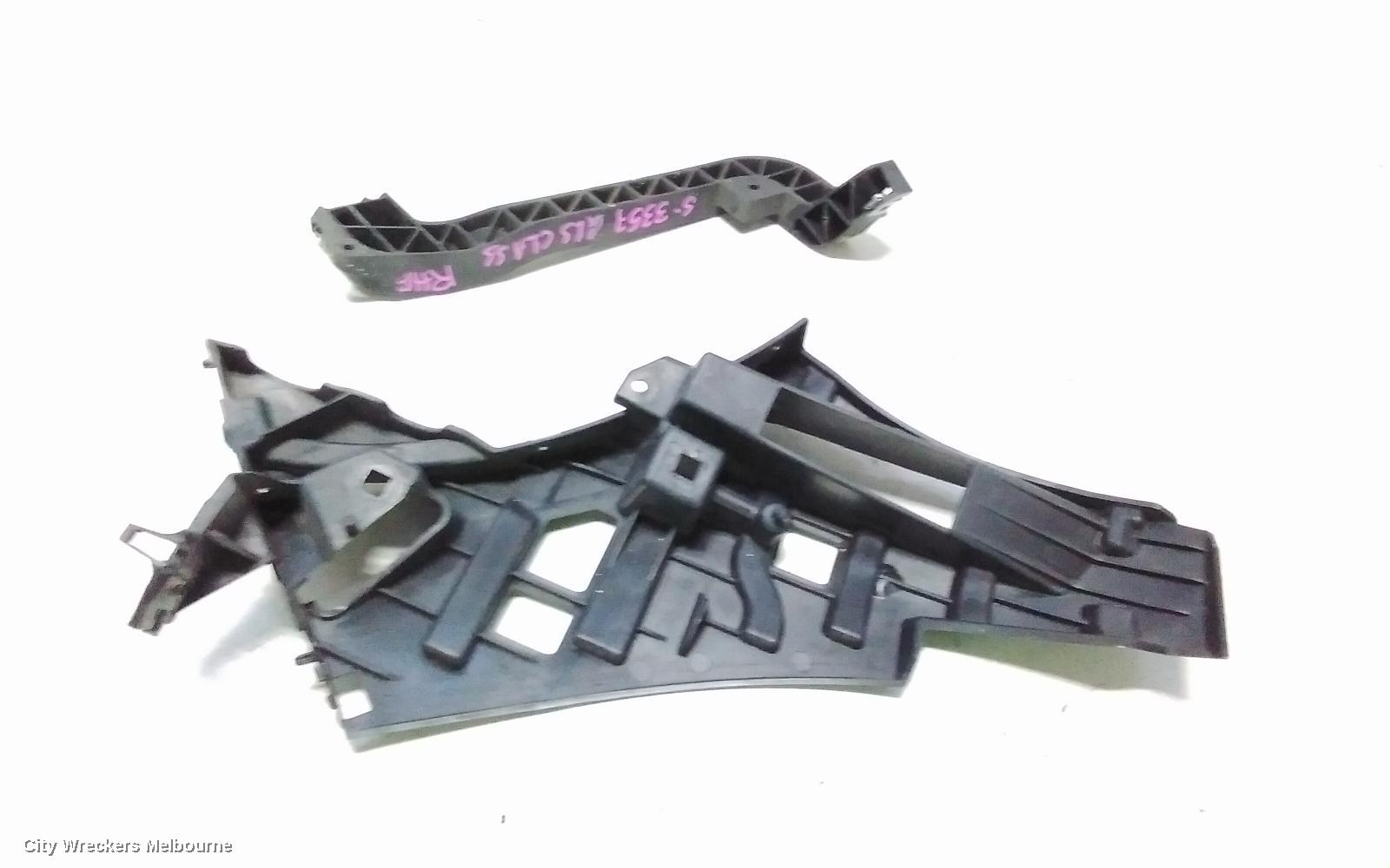 MERCEDES GLS CLASS, X166, 01/2016 - 07/2019, RHS BAR RETAINER : 147366