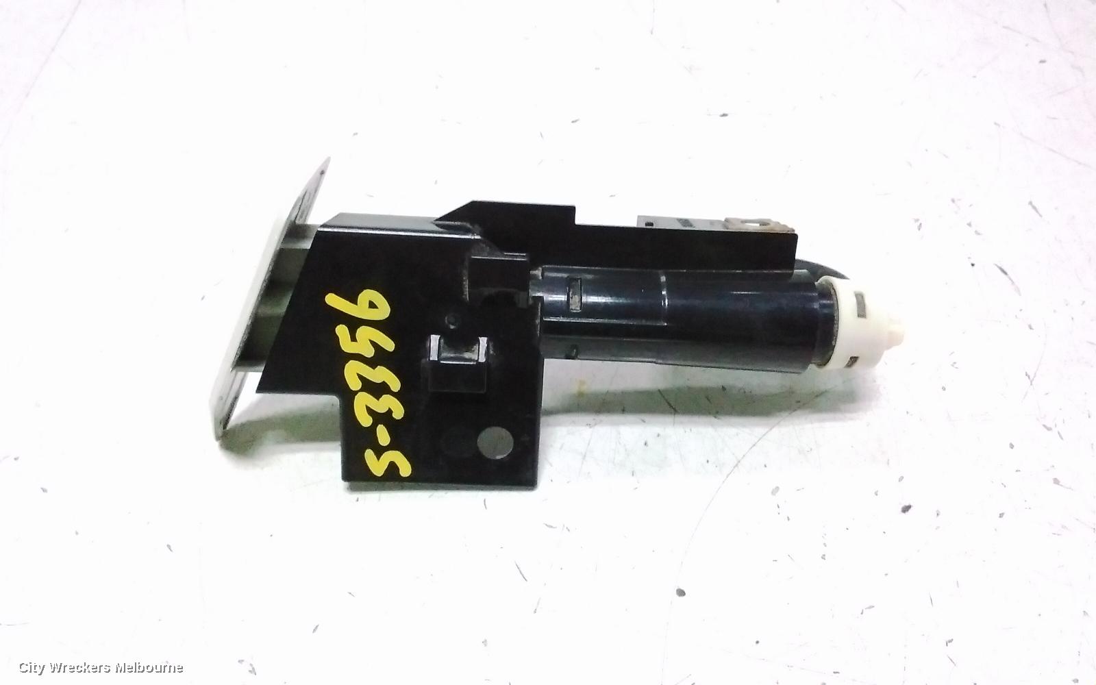 SUBARU LIBERTY WASHER JET, 5TH GEN 09/2009 - 11/2014