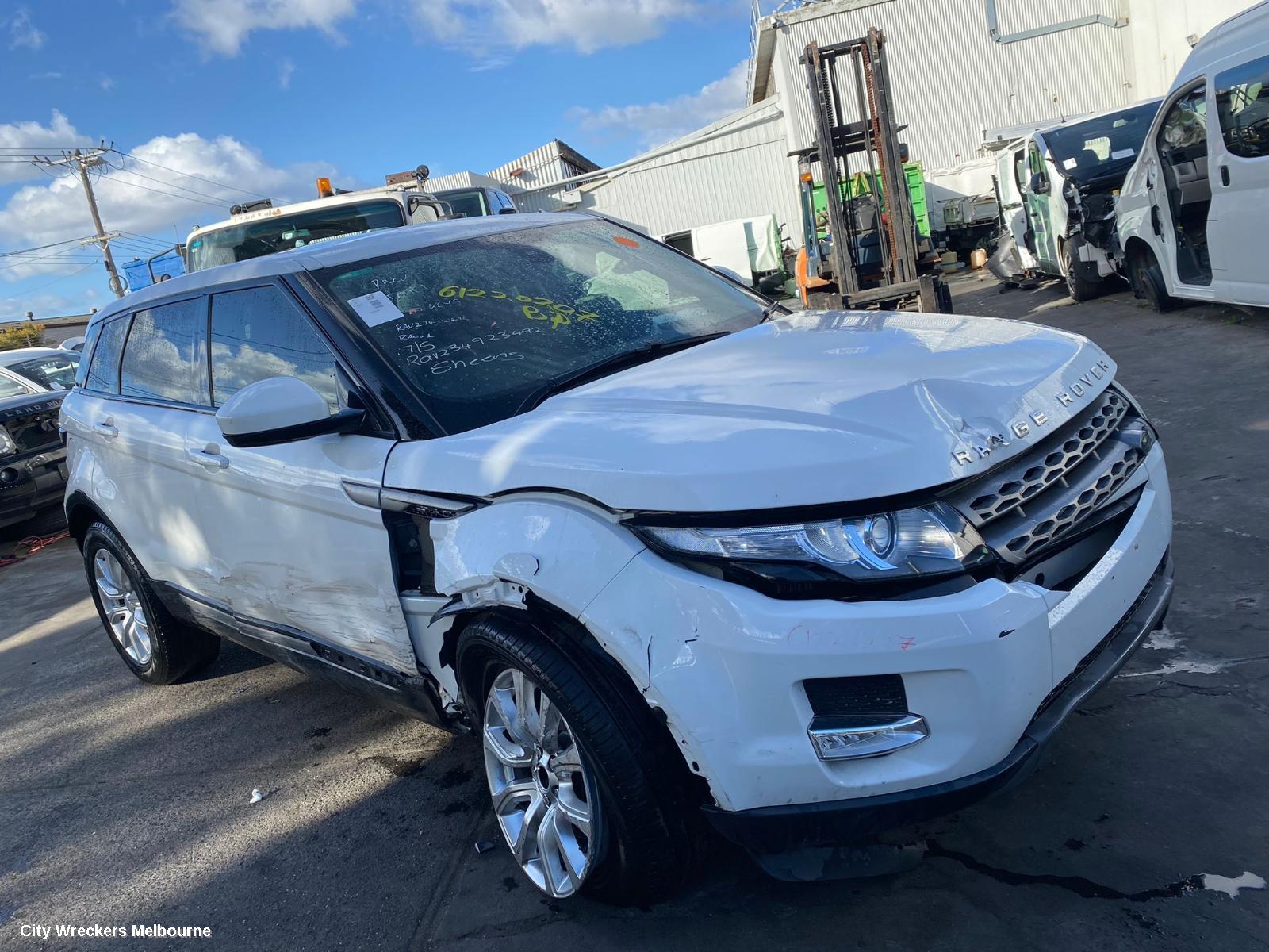 LAND ROVER RANGEROVER EVOQUE R/BAR BRACKET/REINFO, L538, 11/2011 - 01/2019