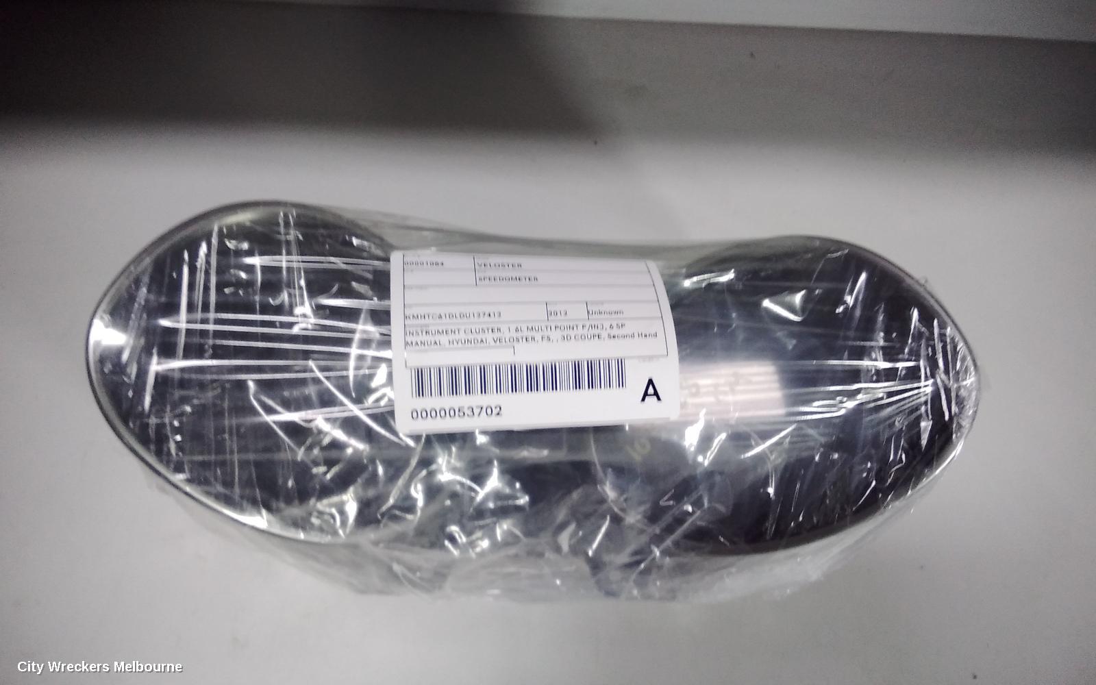 HYUNDAI VELOSTER SPEEDOMETER