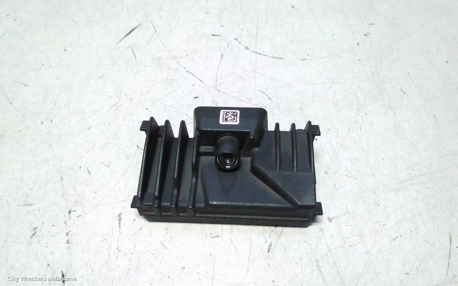 MITSUBISHI OUTLANDER REVERSE CAMERA, FRONT CAMERA (WINDSCREEN MOUNTED), P/N A014U761, ZM, 08/2021 - 03/2025