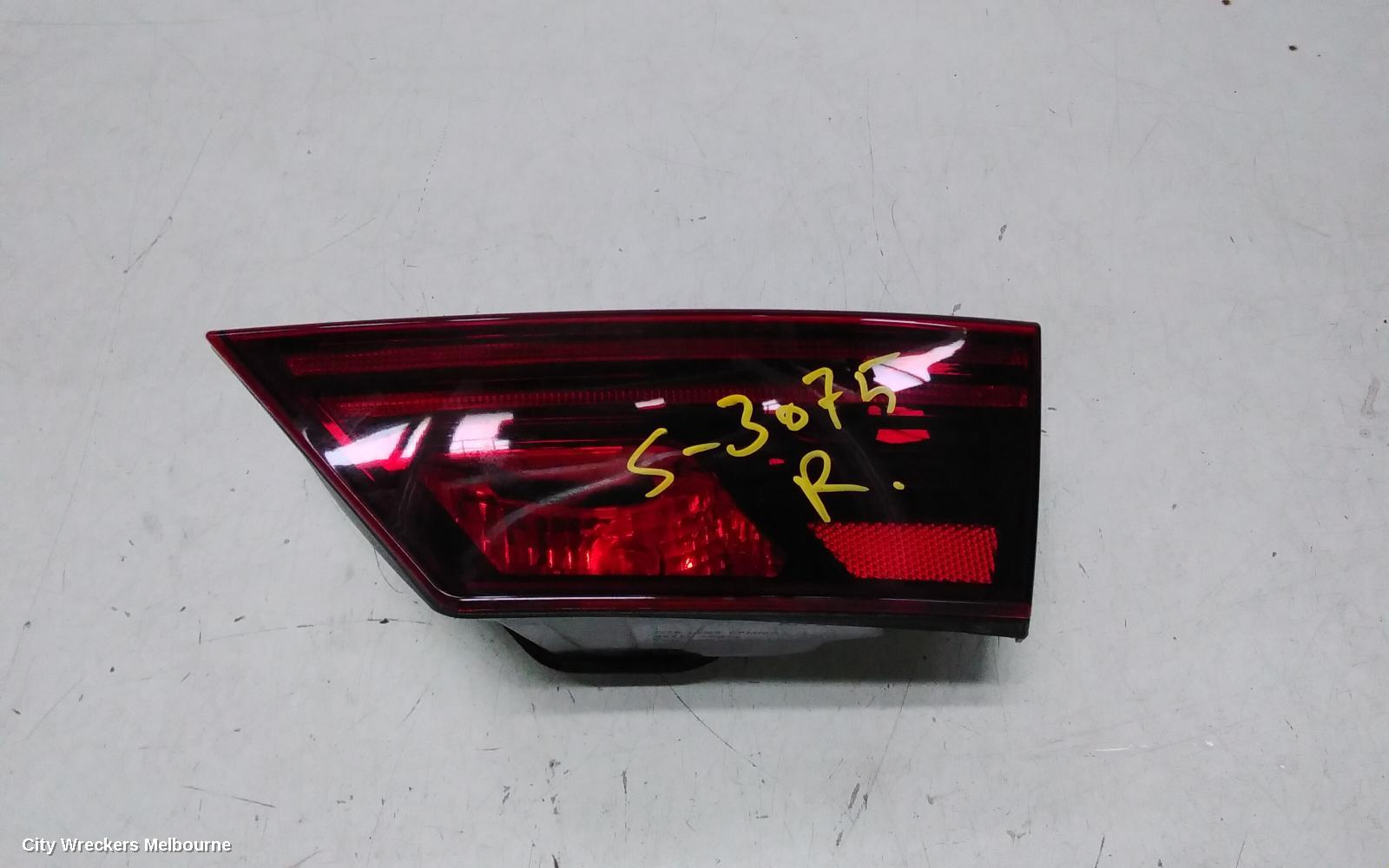 KIA CERATO REAR GARNISH, BOOTLID LAMP (RH SIDE), BD, SEDAN, NON LED TYPE, 04/2018 - 09/2024