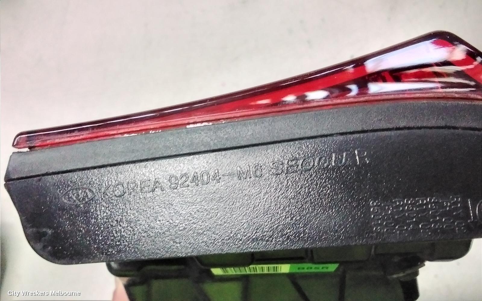 KIA CERATO REAR GARNISH, BOOTLID LAMP (RH SIDE), BD, SEDAN, NON LED TYPE, 04/2018 - 09/2024