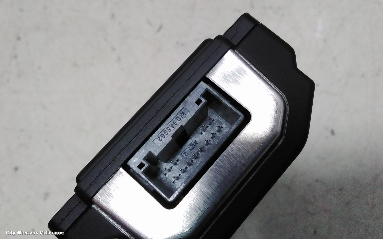 KIA CERATO REVERSE CAMERA, FRONT CAMERA (WINDSCREEN MOUNTED), BD, 04/2018 - 09/2024