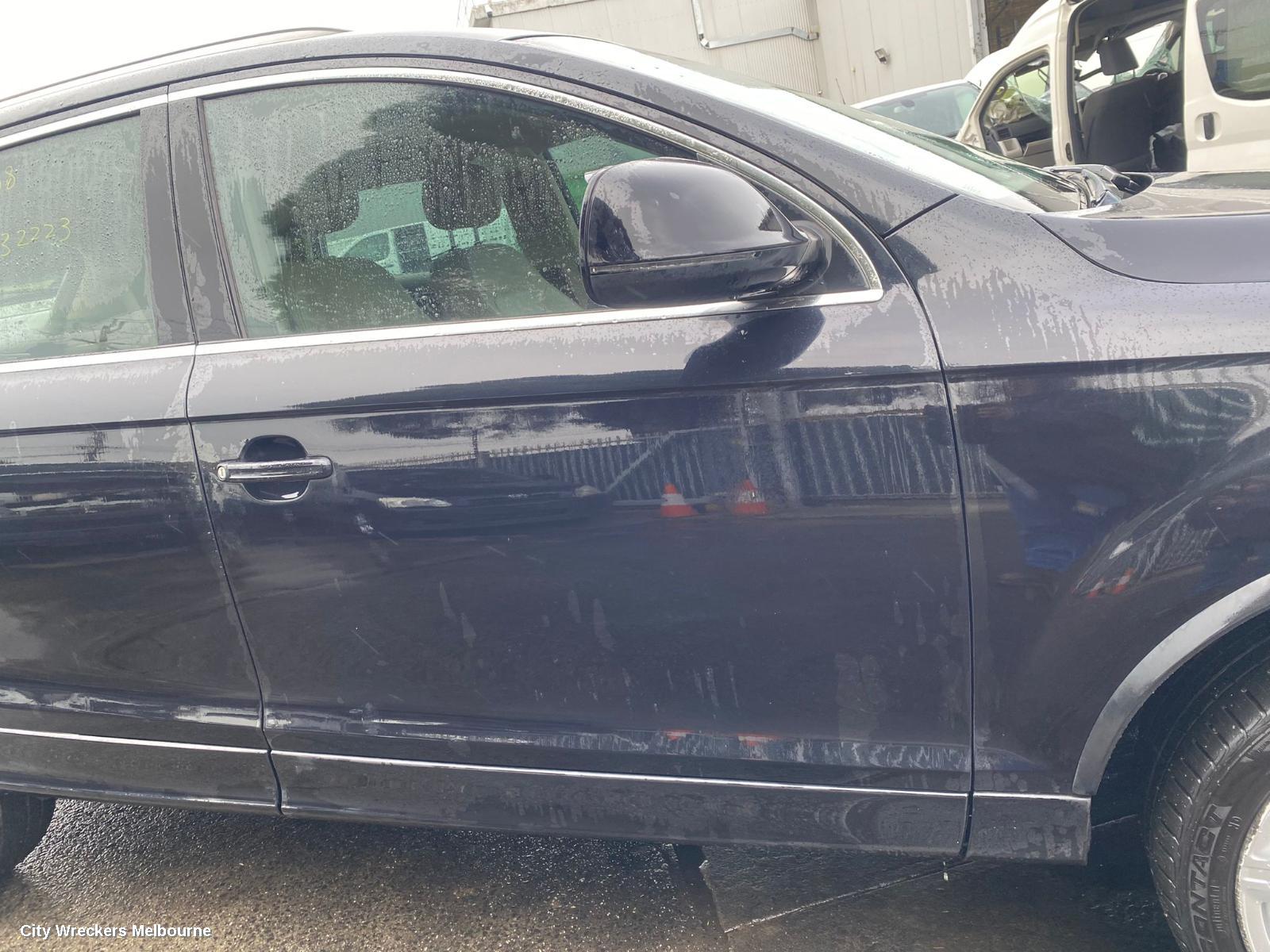 AUDI Q7 RIGHT REAR DOOR, 4L, 09/2006 - 08/2015