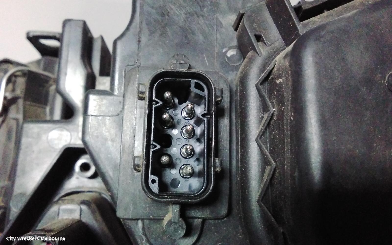 BMW X3 RIGHT HEADLAMP, E83 XENON 07/2004 - 06/2006