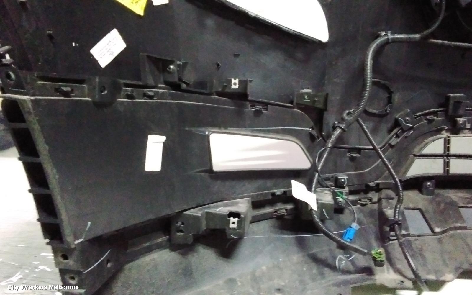 MAHINDRA XUV700 FRONT BUMPER, W601, BUMPER BAR, 01/2023 ONWARDS