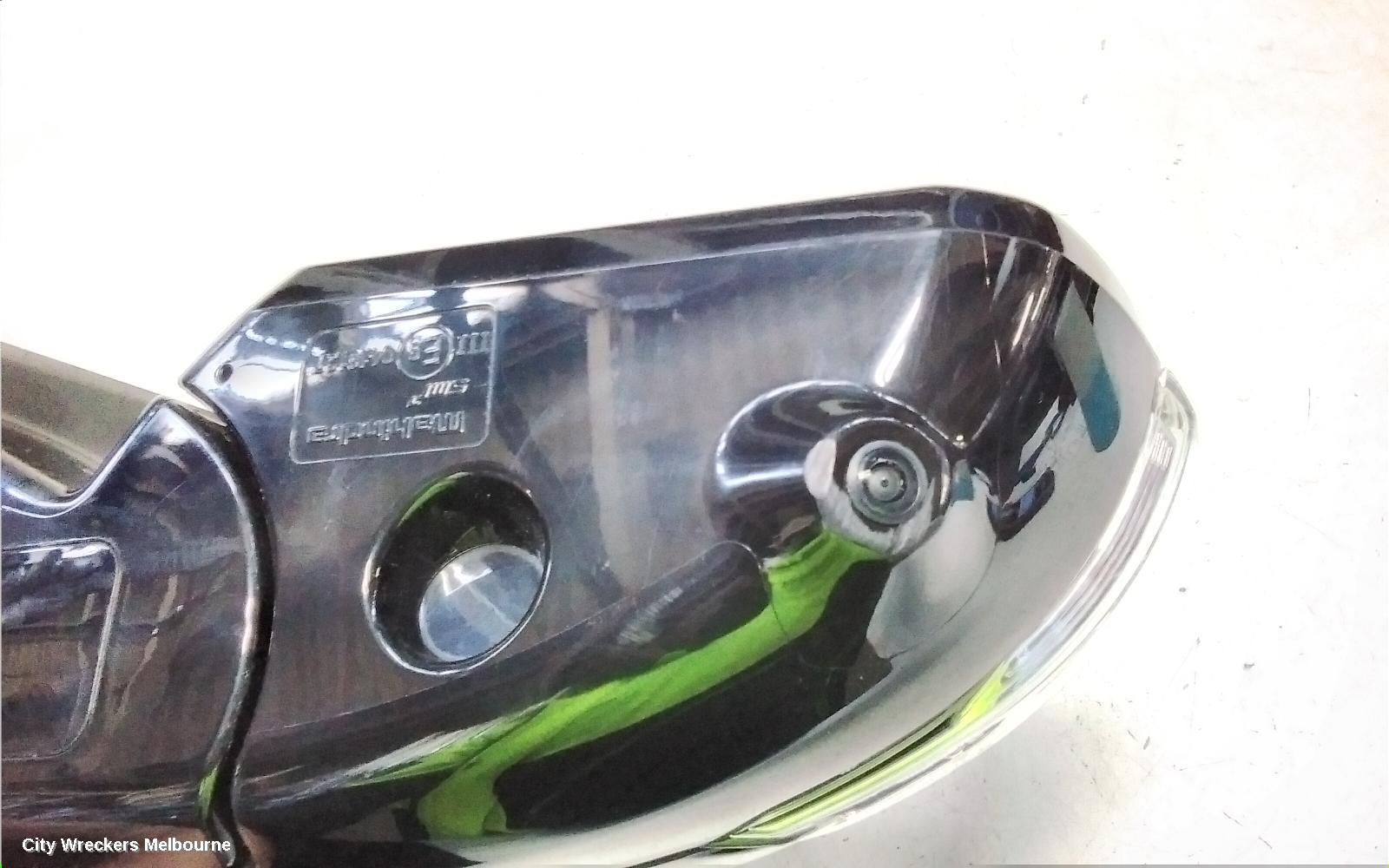 MAHINDRA XUV700 RIGHT DOOR MIRROR, W601, W/ CAMERA TYPE, COLOUR CODED, 01/2023 ONWARDS