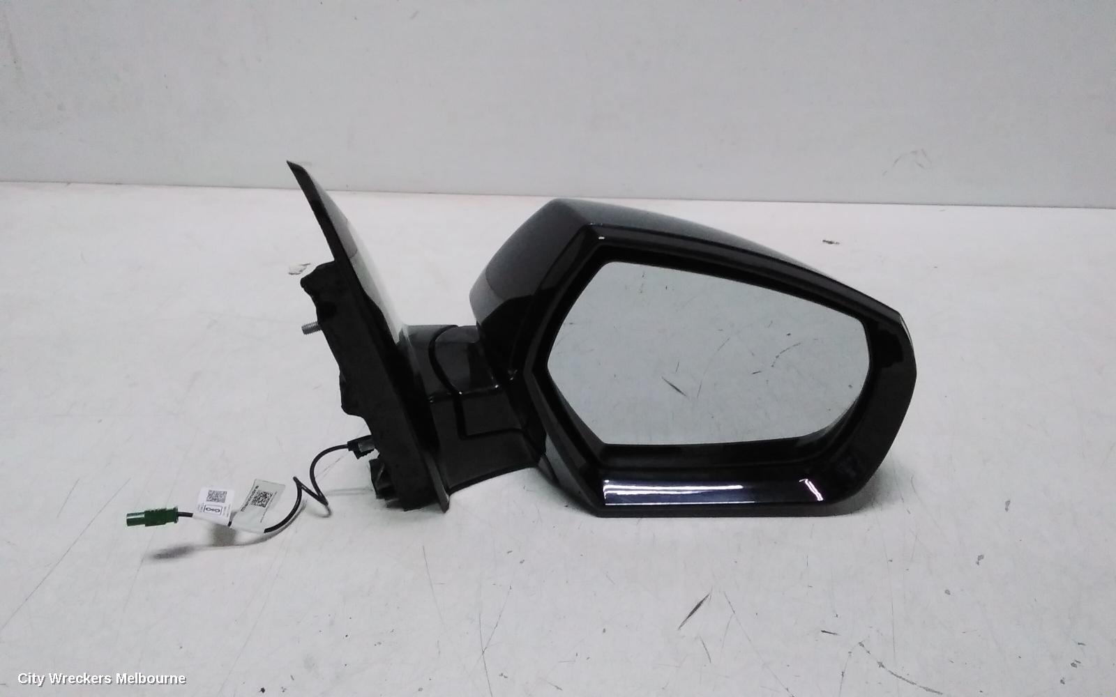 MAHINDRA XUV700 RIGHT DOOR MIRROR, W601, W/ CAMERA TYPE, COLOUR CODED, 01/2023 ONWARDS