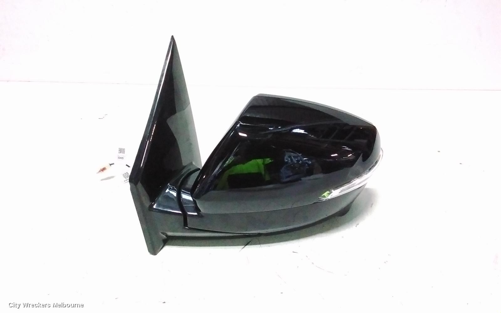 MAHINDRA XUV700 LEFT DOOR MIRROR, W601, W/ CAMERA TYPE, COLOUR CODED, 01/2023 ONWARDS