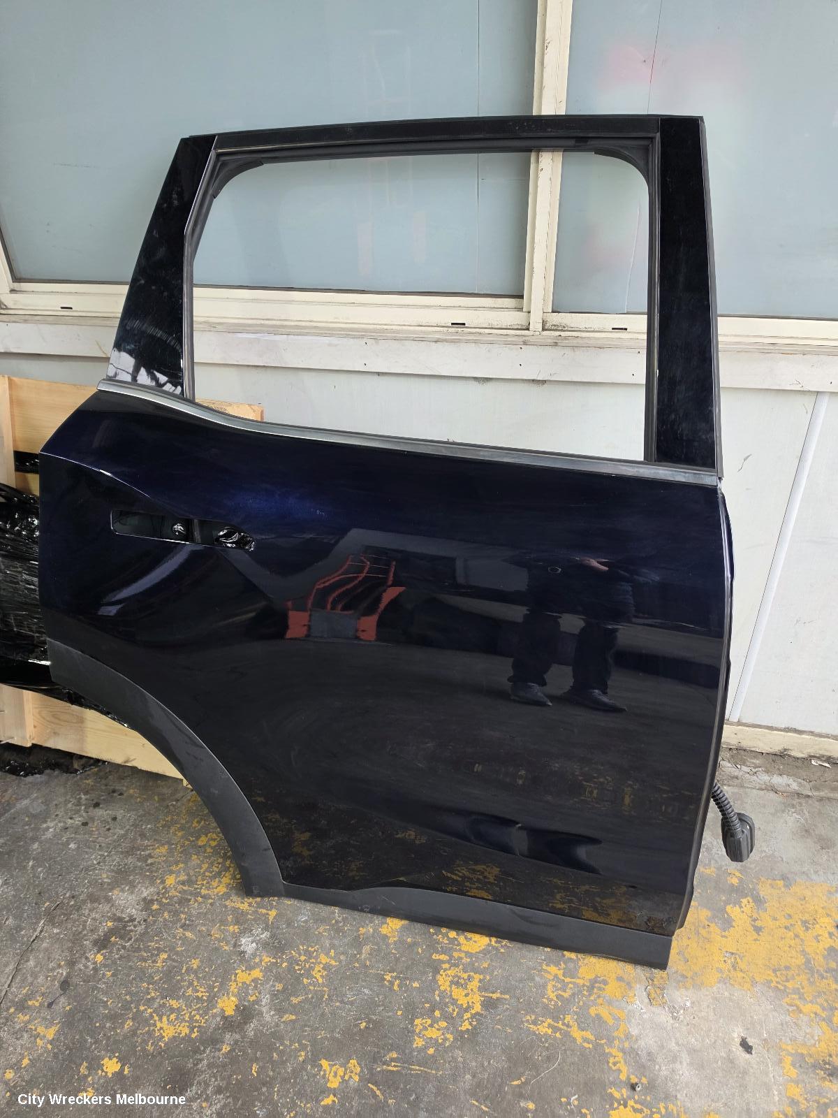 MAHINDRA XUV700 RIGHT REAR DOOR, W601, 01/2023 ONWARDS