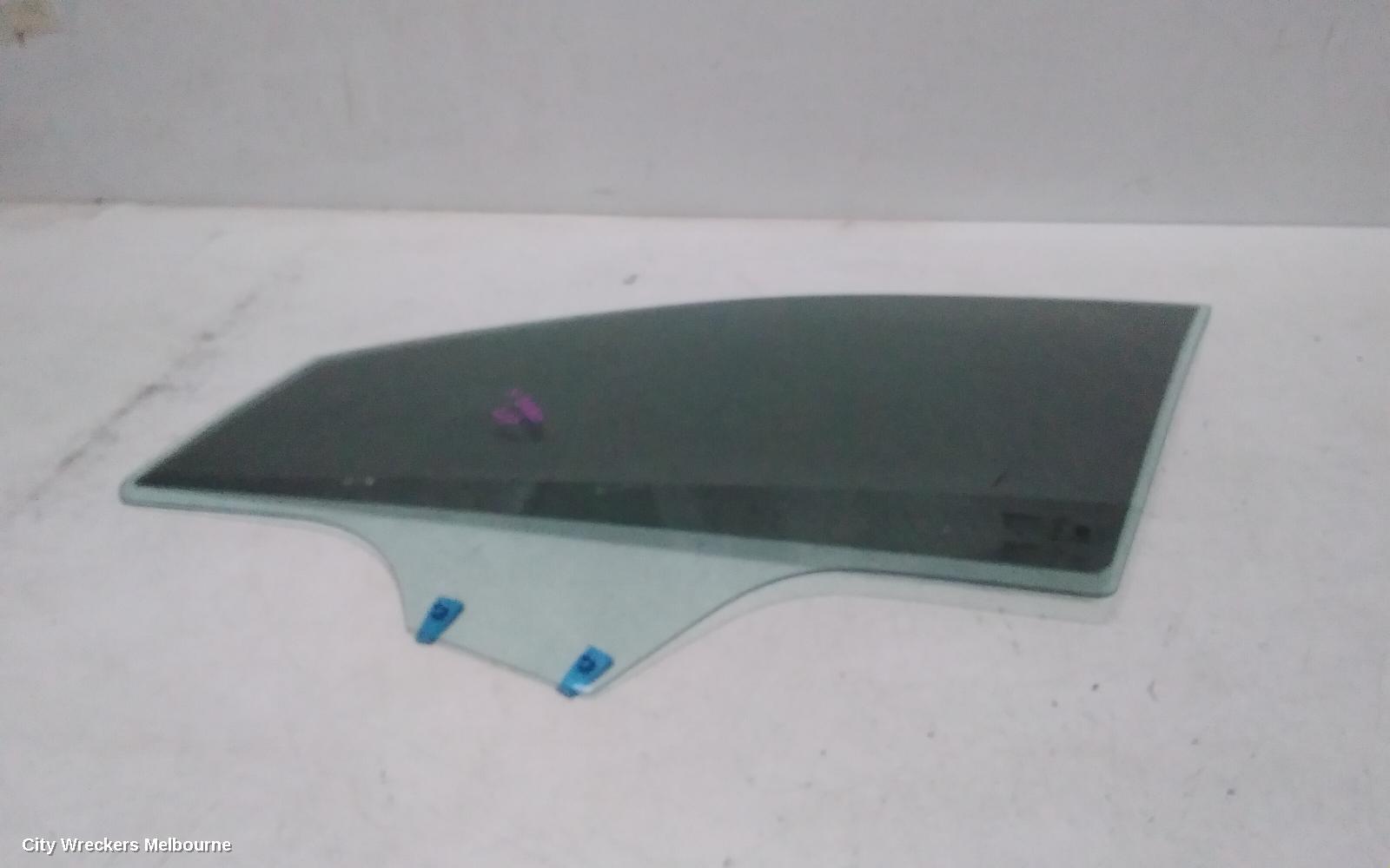 MAHINDRA XUV700 LEFT FRONT DOOR WINDOW, W601, 01/2023 ONWARDS