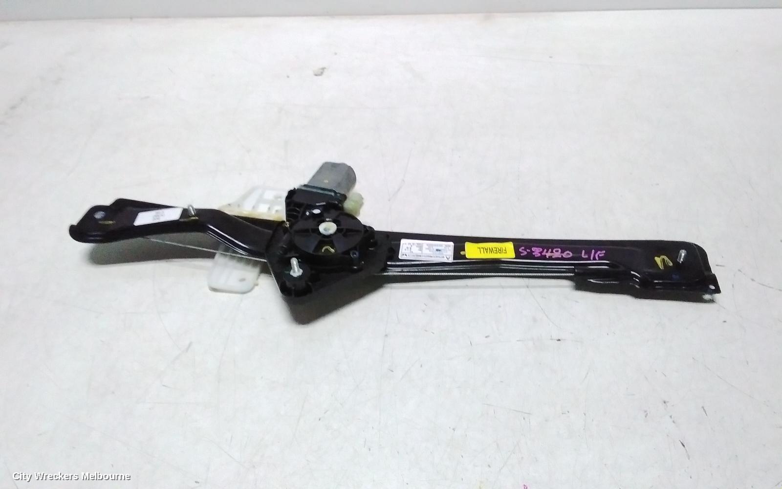 MAHINDRA XUV700 LEFT FRONT WINDOW REG/MOTOR, W601, 01/2023 ONWARDS