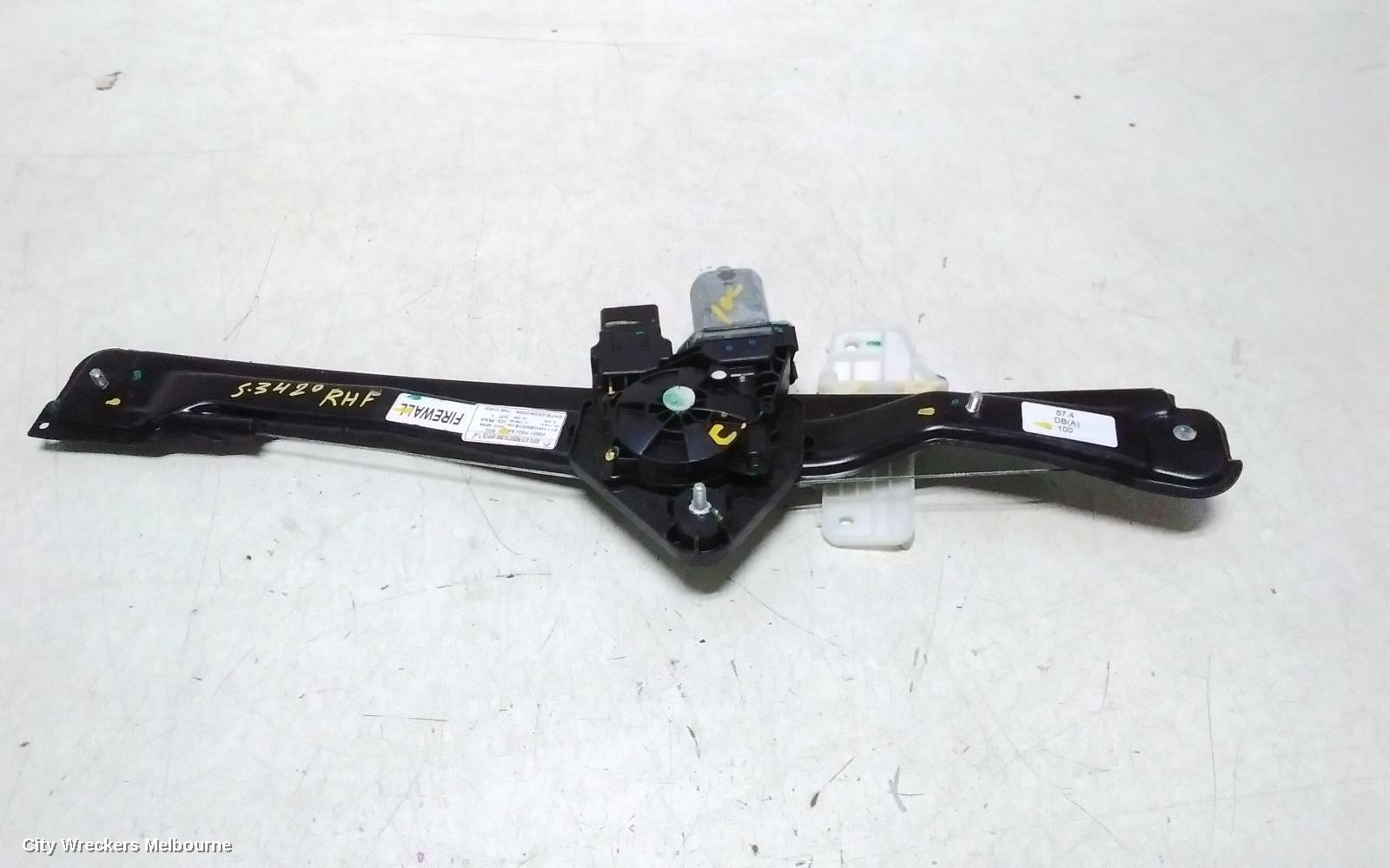 MAHINDRA XUV700 RIGHT FRONT WINDOW REG/MOTOR, W601, 01/2023 ONWARDS