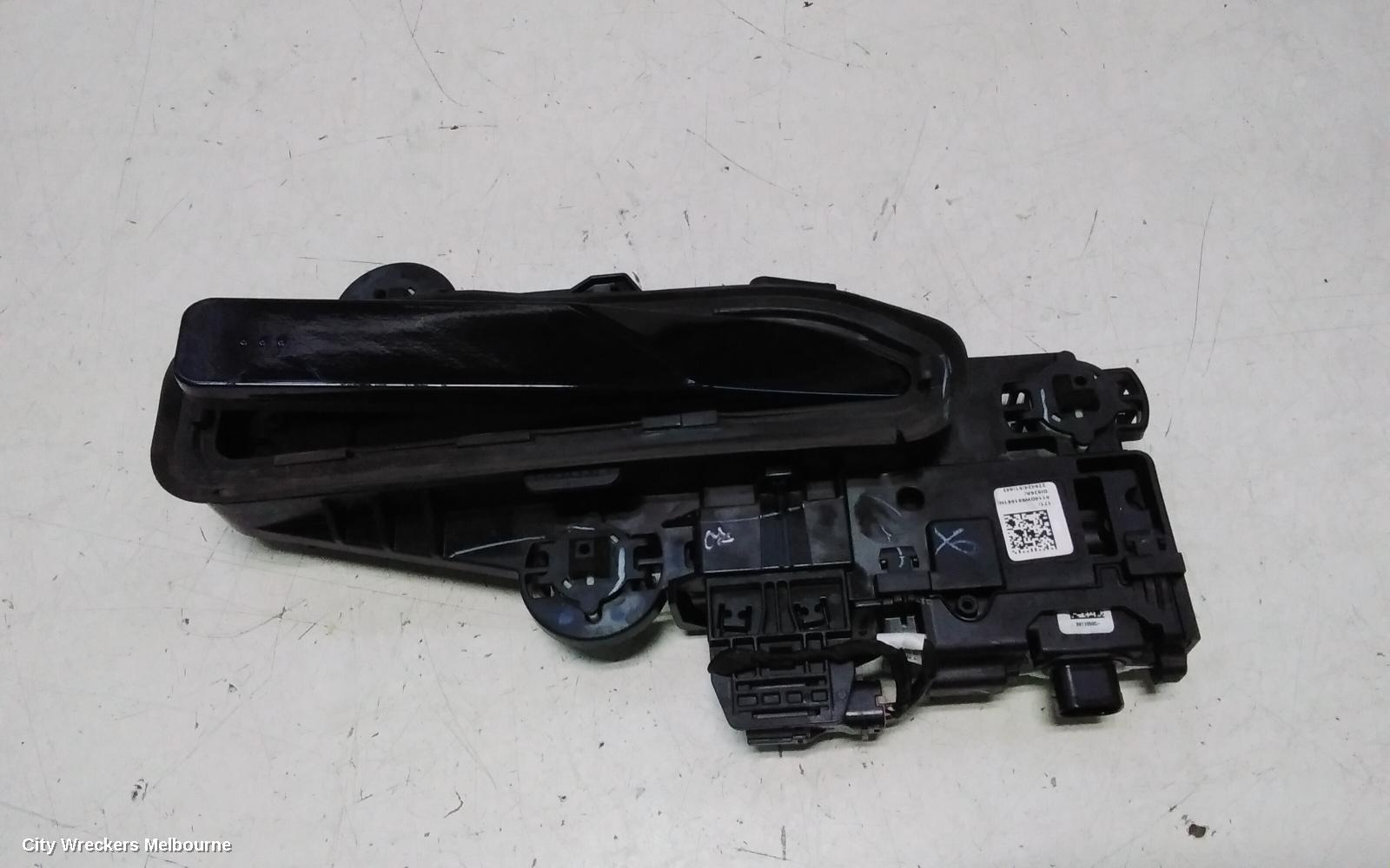 MAHINDRA XUV700 DOOR HANDLE, W601, RH REAR, OUTER, W/ SMART HANDLES TYPE, 01/2023 ONWARDS