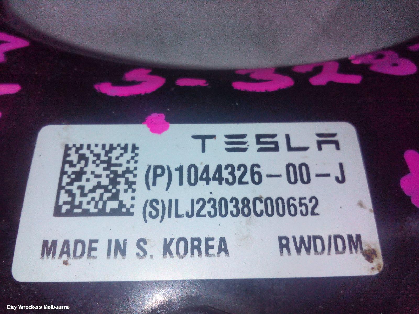 TESLA MODEL 3 RIGHT FRONT UPPER CONTROL ARM, 1ST GEN, 06/2019 ONWARDS