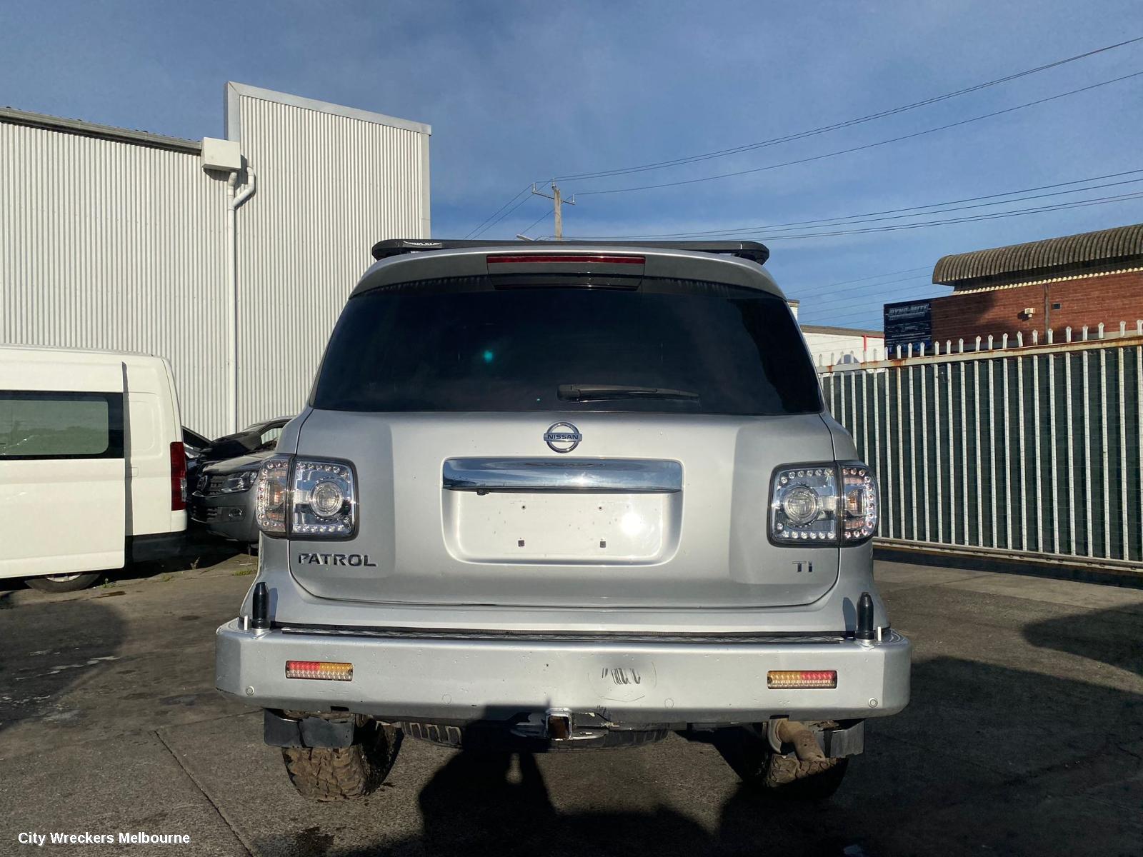 NISSAN PATROL RIGHT FRONT HUB ASSEMBLY, Y62, 11/2012 ONWARDS