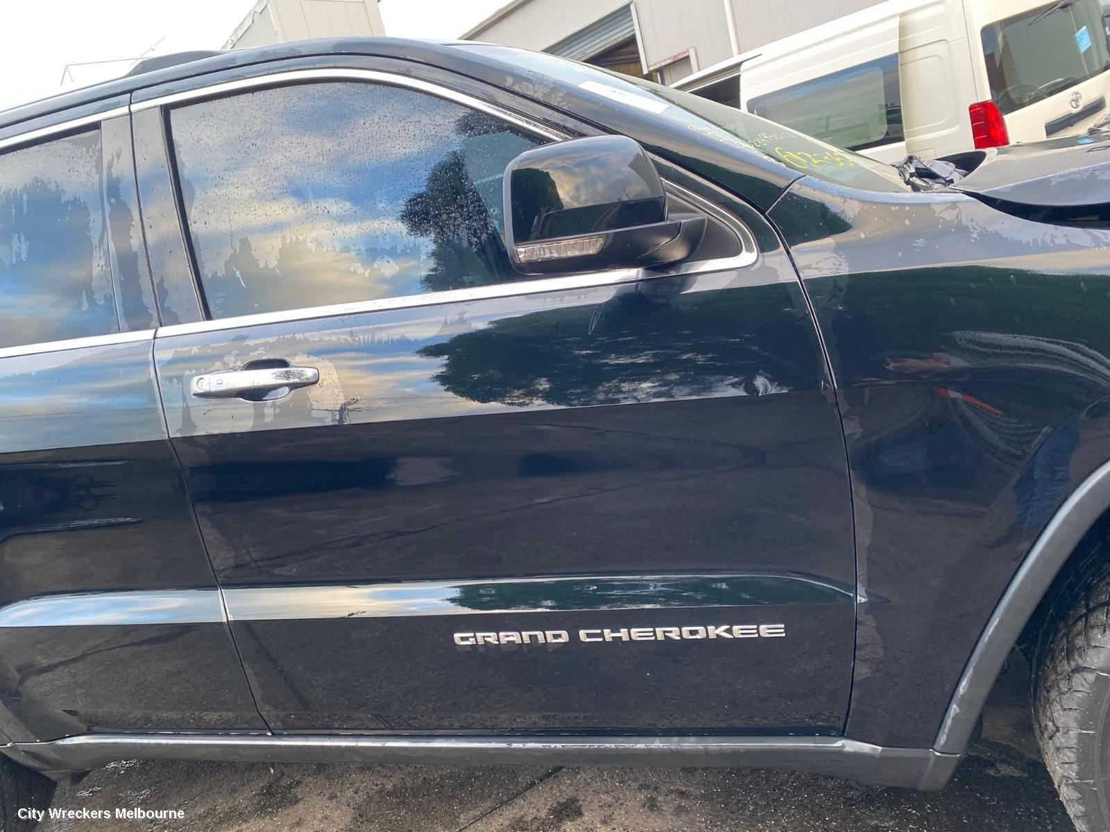 JEEP GRANDCHEROKEE RIGHT FRONT DOOR, WK, NON MOULD TYPE, 10/2010 - 02/2022