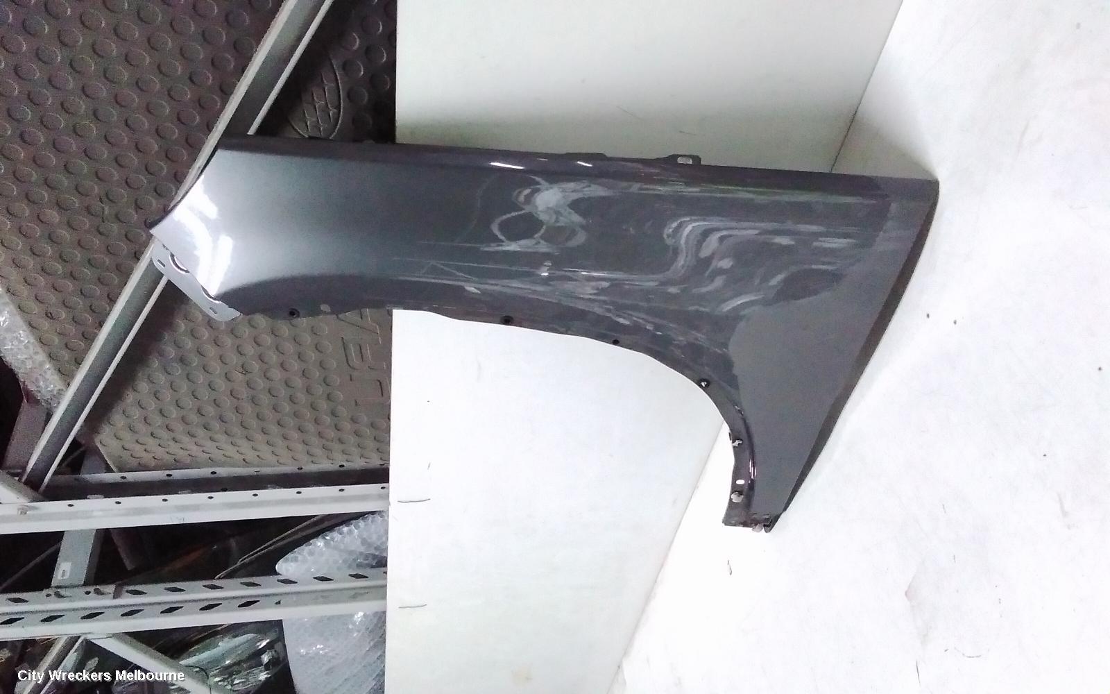 VOLKSWAGEN TIGUAN LEFT GUARD, 5N, 05/2008 - 08/2016