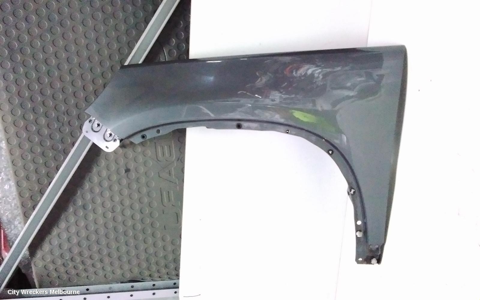 VOLKSWAGEN TIGUAN LEFT GUARD, 5N, 05/2008 - 08/2016