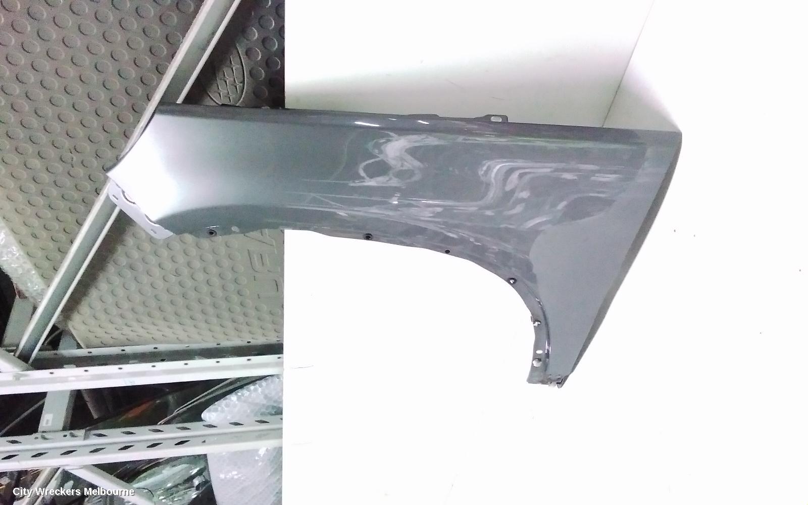VOLKSWAGEN TIGUAN LEFT GUARD, 5N, 05/2008 - 08/2016