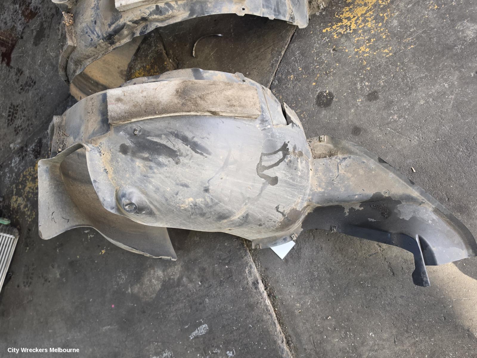 VOLKSWAGEN TIGUAN LEFT GUARD LINER, 5N, 05/2008 - 08/2016