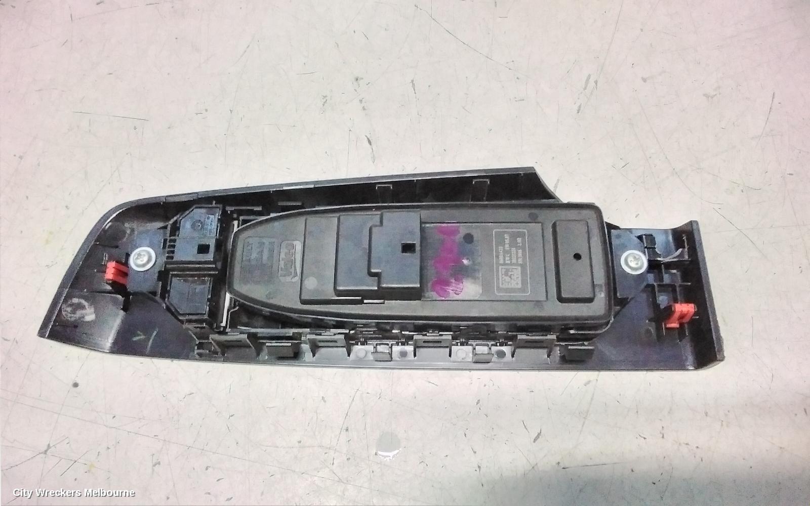MITSUBISHI OUTLANDER PWR DR WIND SWITCH, RH FRONT (MASTER SWITCH), NON AUTO FOLD, W/ AUTO TYPE (FRONT & REAR SIDES), ZM, 08/2021 ONWARDS
