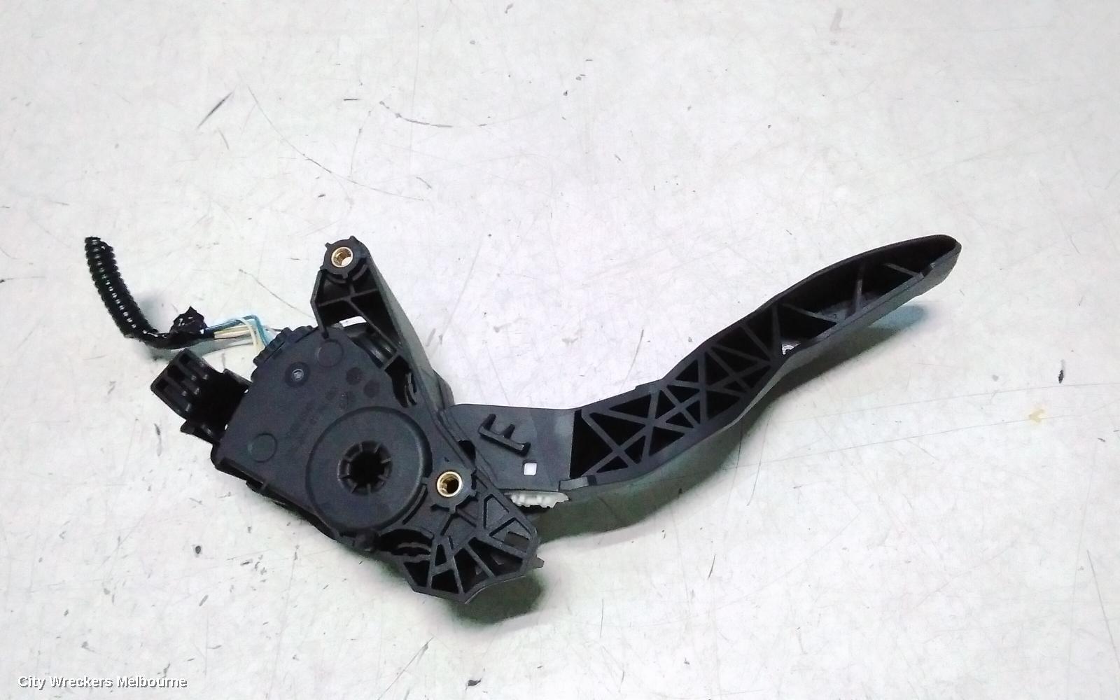 MITSUBISHI OUTLANDER PEDAL ASSEMBLY, ZM, 08/2021 ONWARDS