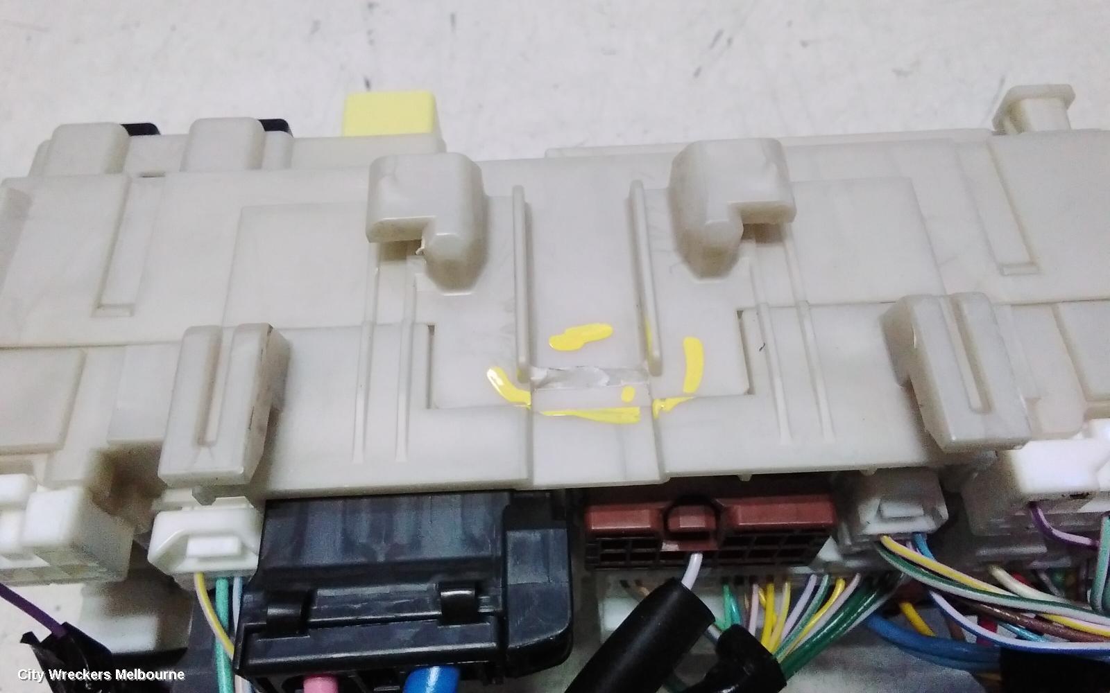 MITSUBISHI OUTLANDER FUSE BOX, ZM, UNDER DASH, 08/2021 ONWARDS