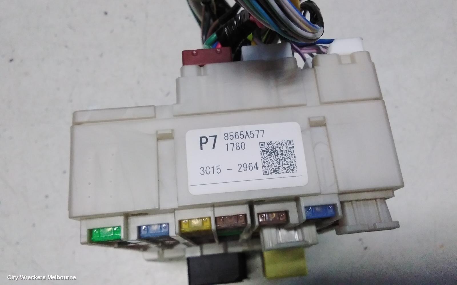 MITSUBISHI OUTLANDER FUSE BOX, ZM, UNDER DASH, 08/2021 ONWARDS
