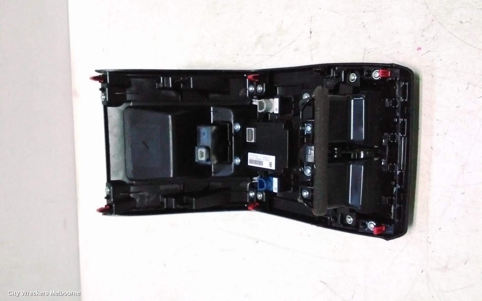 MITSUBISHI OUTLANDER, ZM, 08/2021 ONWARDS, REAR CONSOL AIRVENT WITH REAR SEAT WARMER SWITCH: 147943