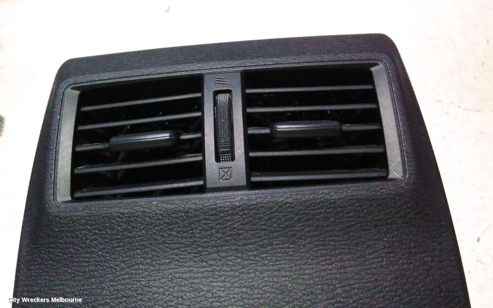 MITSUBISHI OUTLANDER, ZM, 08/2021 ONWARDS, REAR CONSOL AIRVENT WITH REAR SEAT WARMER SWITCH: 147943