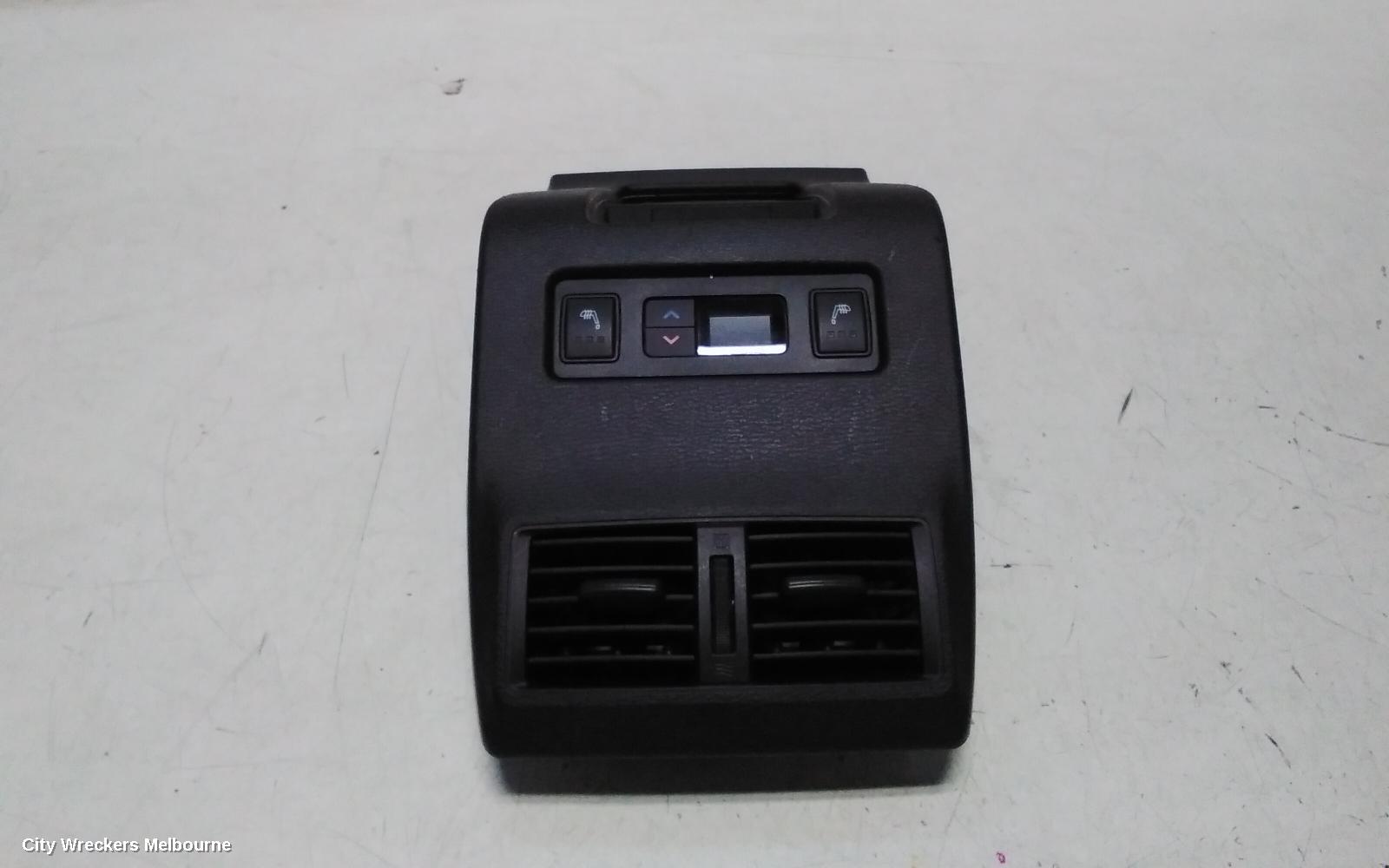 MITSUBISHI OUTLANDER, ZM, 08/2021 ONWARDS, REAR CONSOL AIRVENT WITH REAR SEAT WARMER SWITCH: 147943