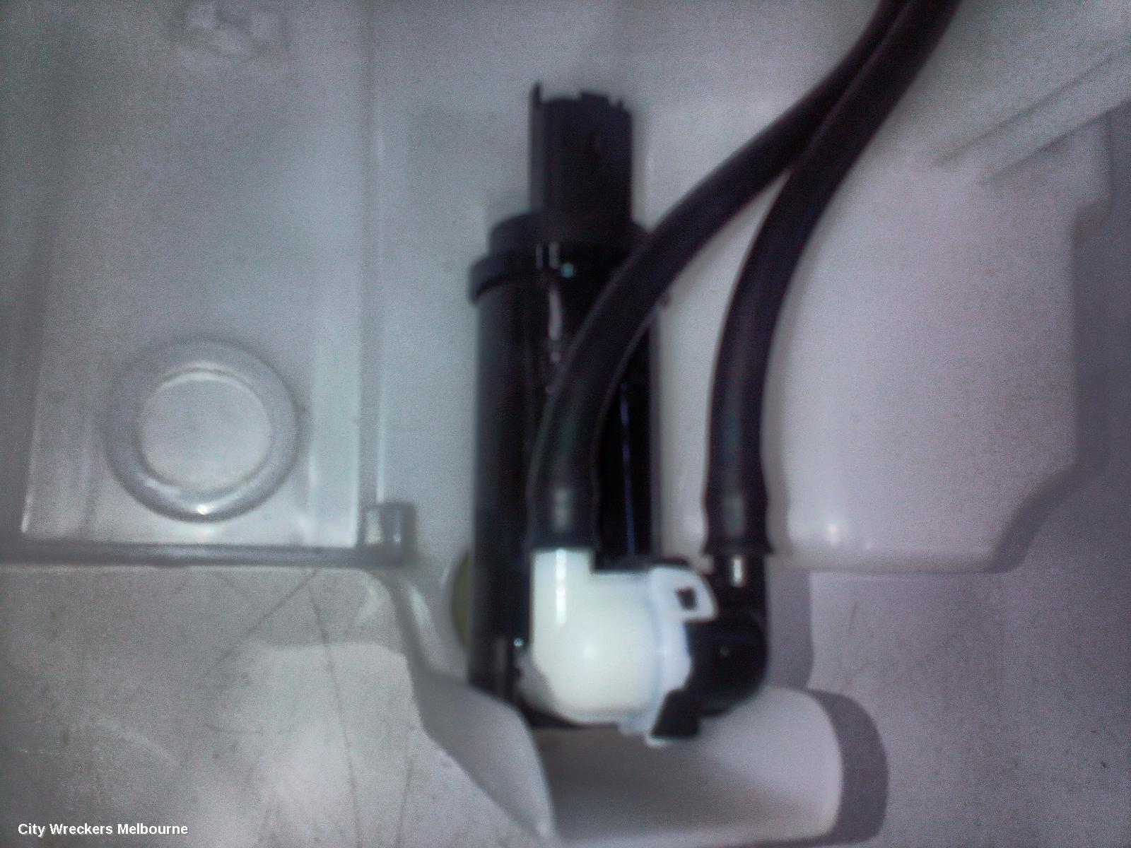 MITSUBISHI OUTLANDER WASHER BOTTLE, ZM, 08/2021 ONWARDS