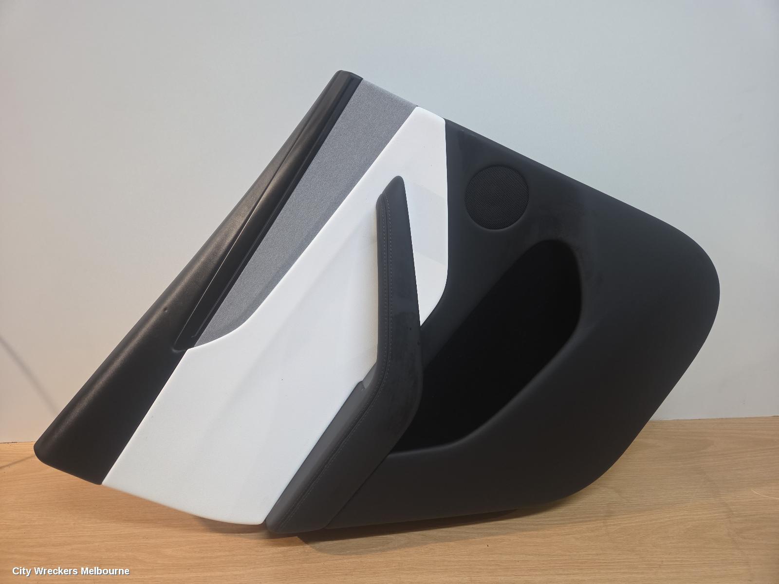 TESLA MODEL Y DOOR TRIM, 1ST GEN, 03/2022 ONWARDS