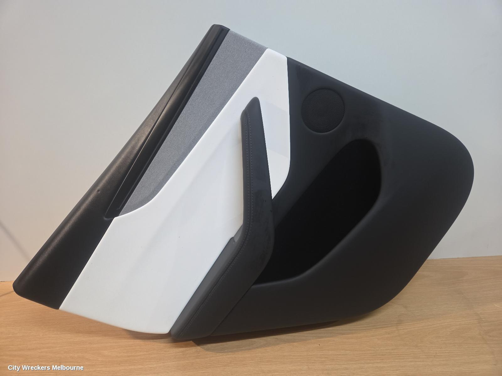 TESLA MODEL Y DOOR TRIM, 1ST GEN, 03/2022 ONWARDS