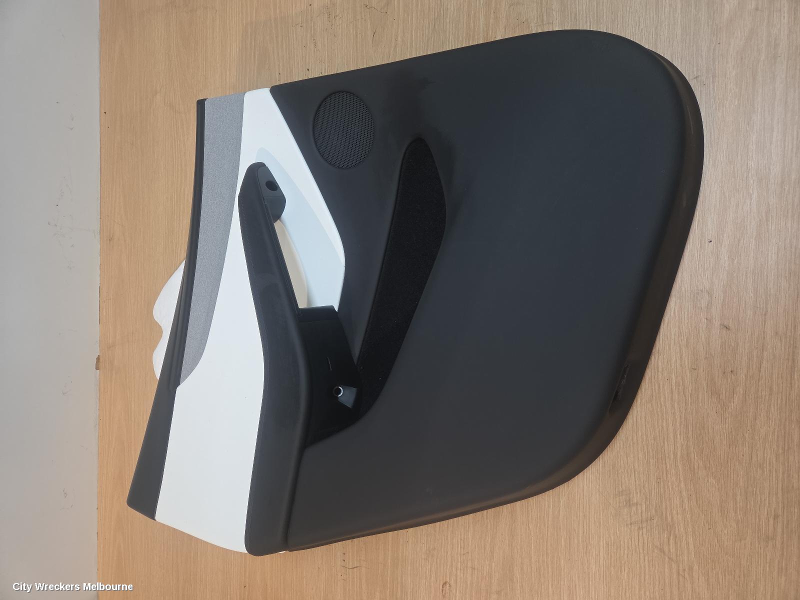 TESLA MODEL Y DOOR TRIM, 1ST GEN, 03/2022 ONWARDS