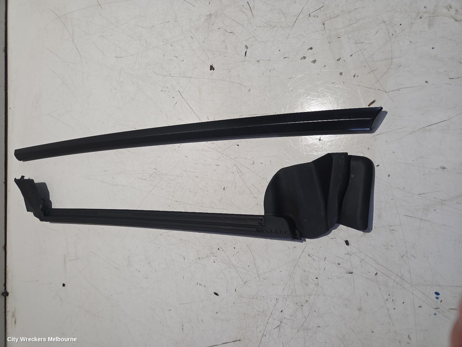 TESLA MODEL Y DOOR MOULD, LHR BELT MOULD (INNER AND OUTTER) - 2025+: 148056, 1ST GEN, 03/2022 ONWARDS