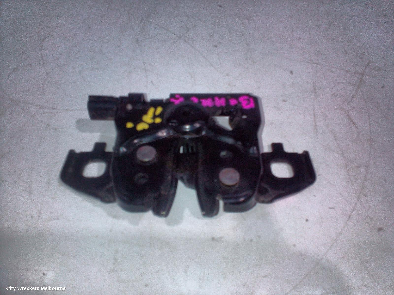 MITSUBISHI OUTLANDER BONNET LOCK/SUPPORT, ZM, 08/2021 ONWARDS