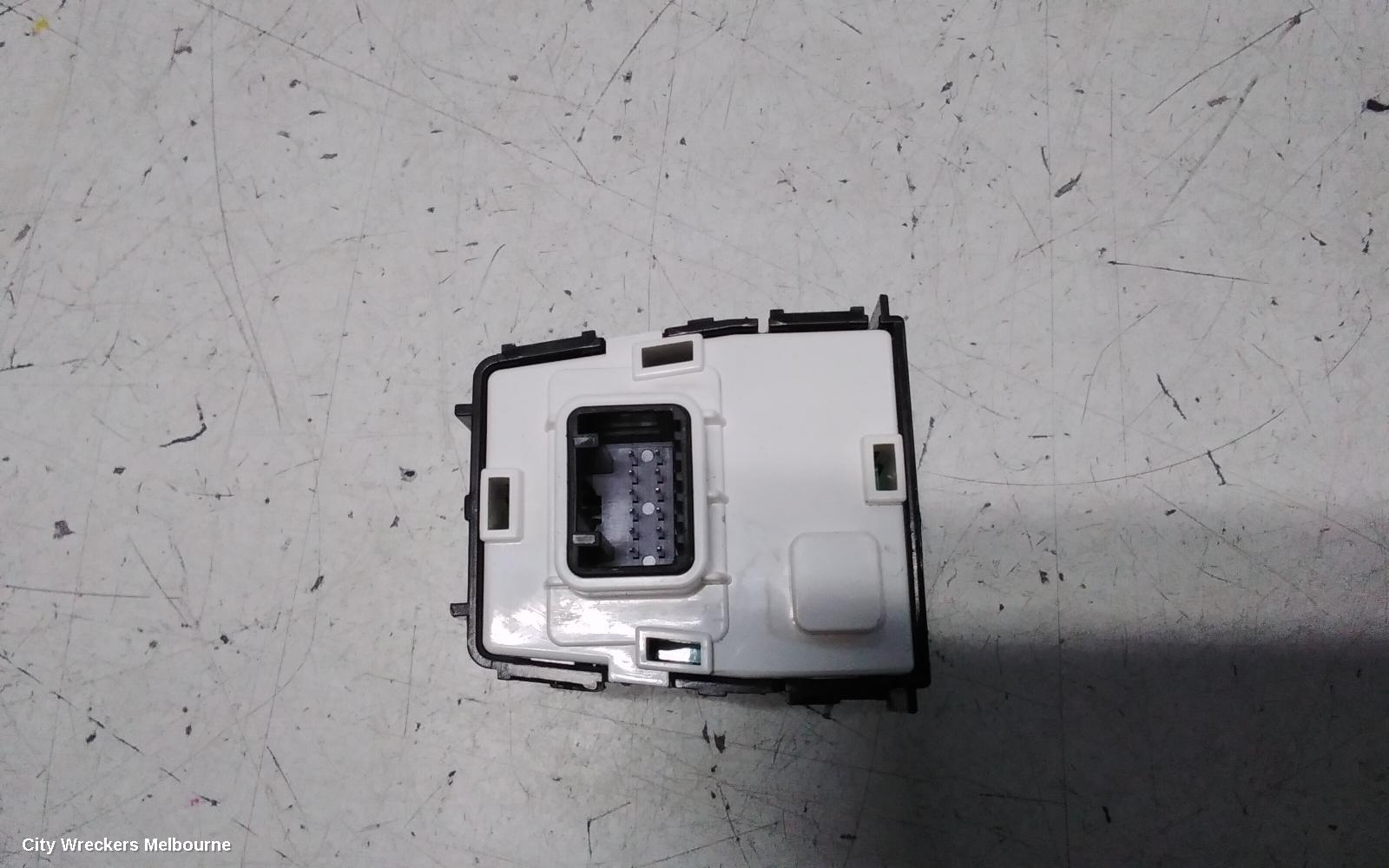 KIA CERATO, BD, MIRROR SWITCH, W/ POWER FOLD TYPE, 04/2018 - 09/2024