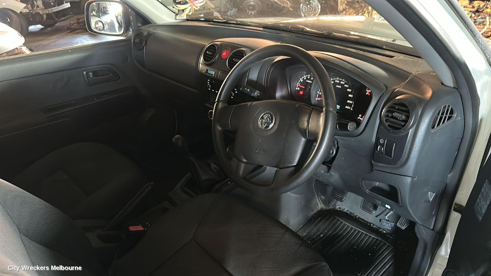 HOLDEN COLORADO RIGHT REAR DOOR, DUAL CAB, RC, 05/2008 - 12/2011