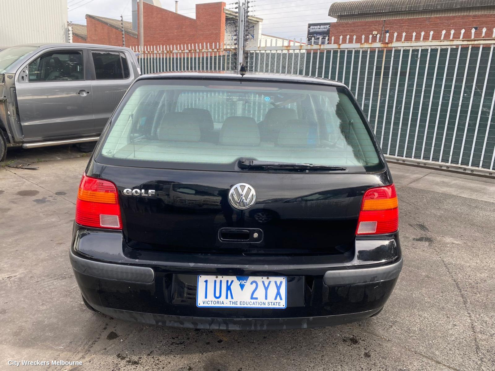 VOLKSWAGEN GOLF LEFT GUARD, GEN 4, HATCH, 09/1998 - 06/2004