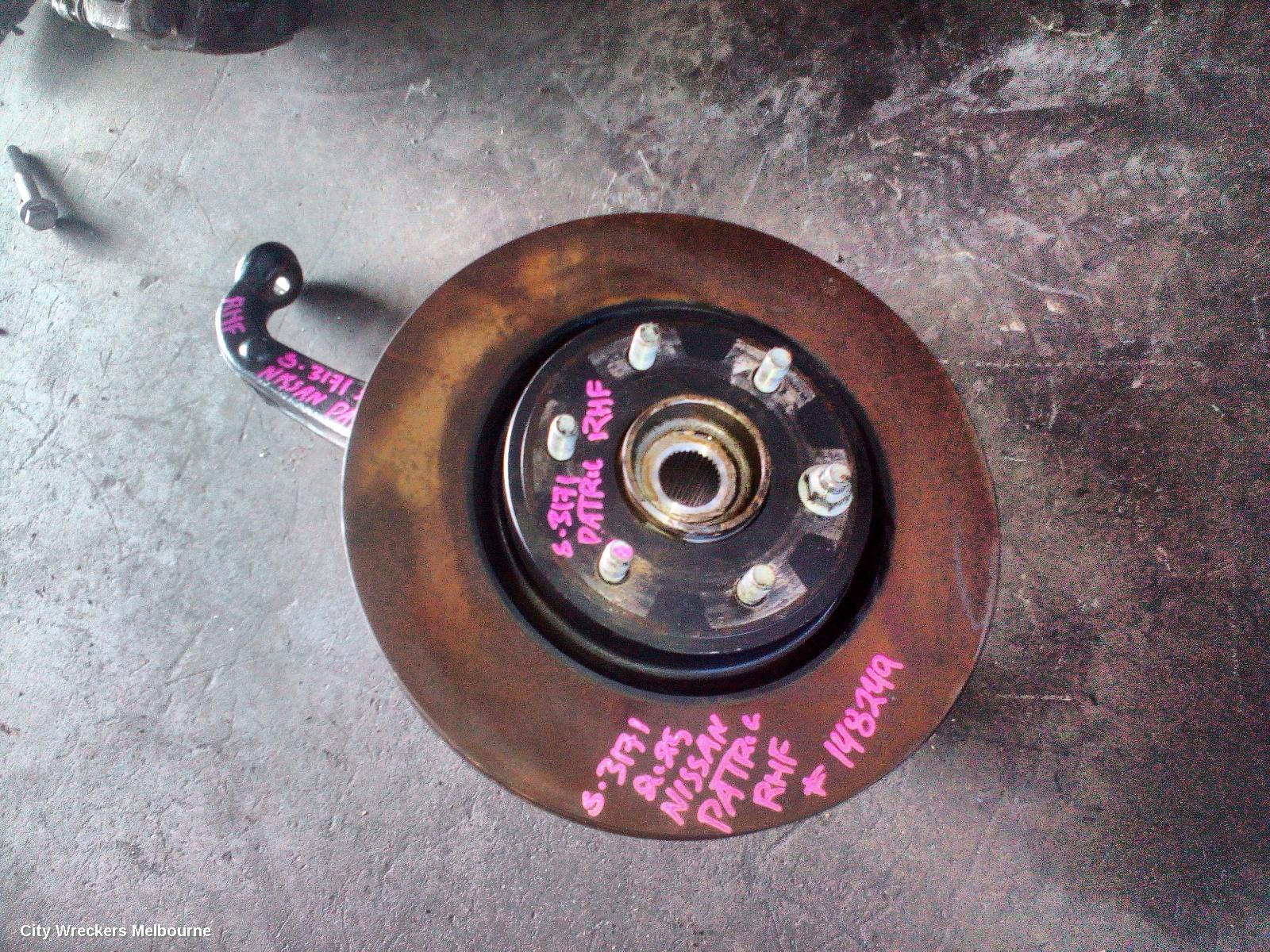 NISSAN PATROL RIGHT FRONT HUB ASSEMBLY, Y62, 11/2012 ONWARDS