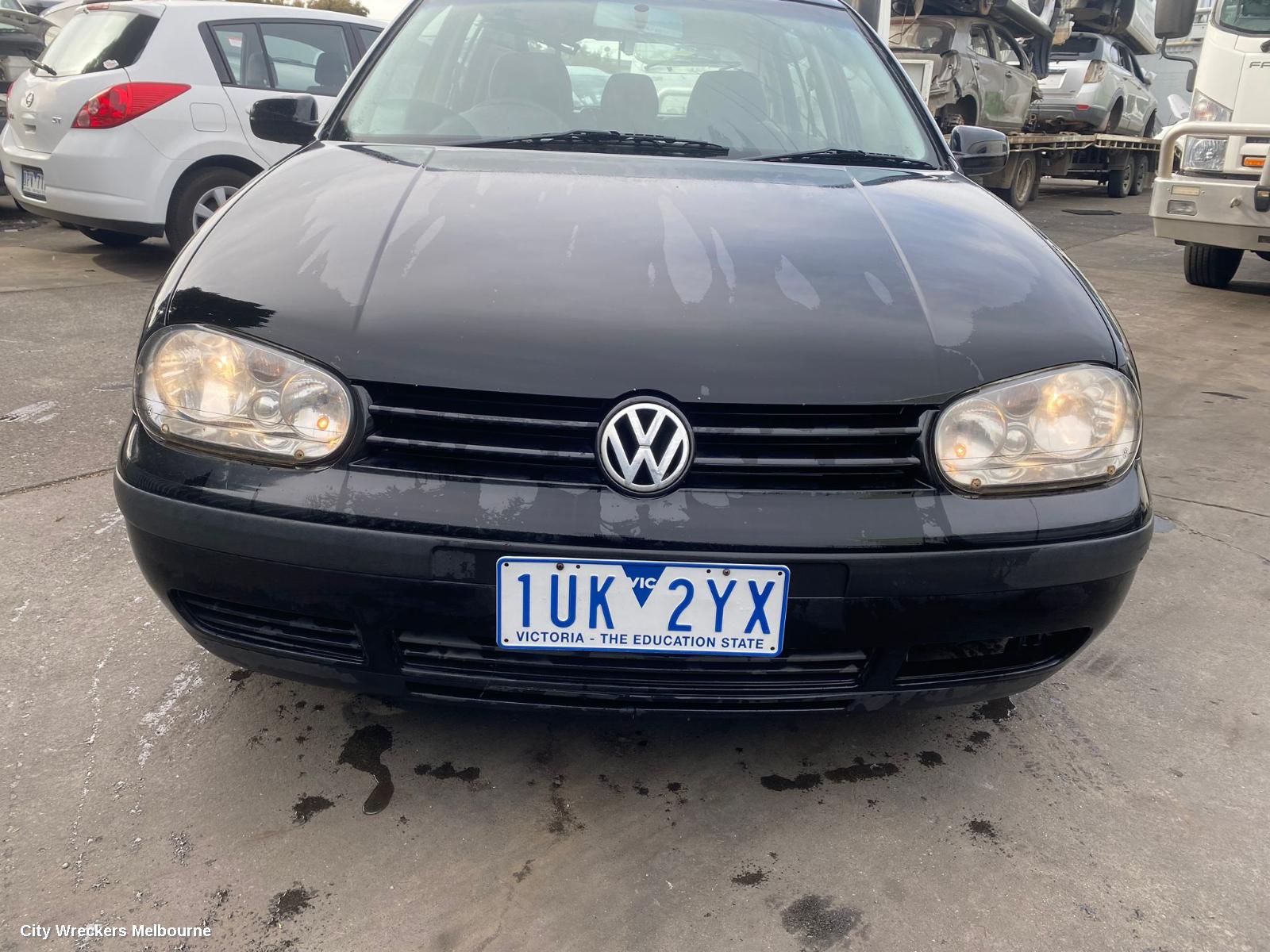 VOLKSWAGEN GOLF LEFT GUARD, GEN 4, HATCH, 09/1998 - 06/2004