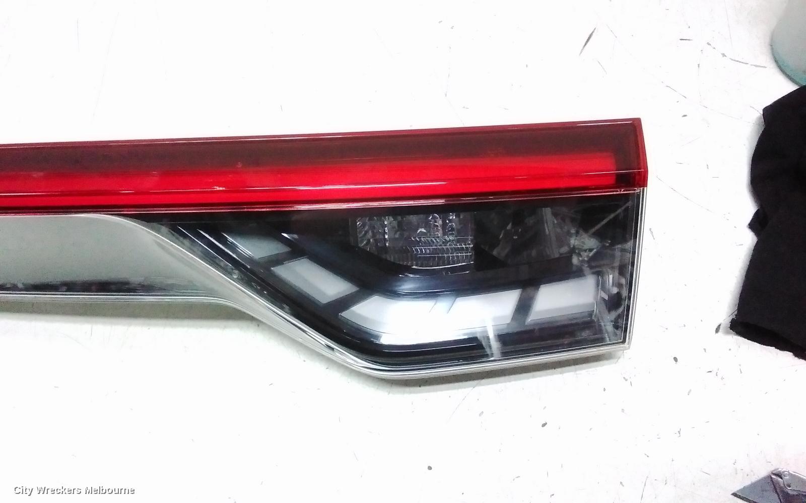 HONDA HRV REAR GARNISH, TAILGATE LAMP (RH SIDE), W/ LED TYPE, RV, 12/2021 - 02/2024