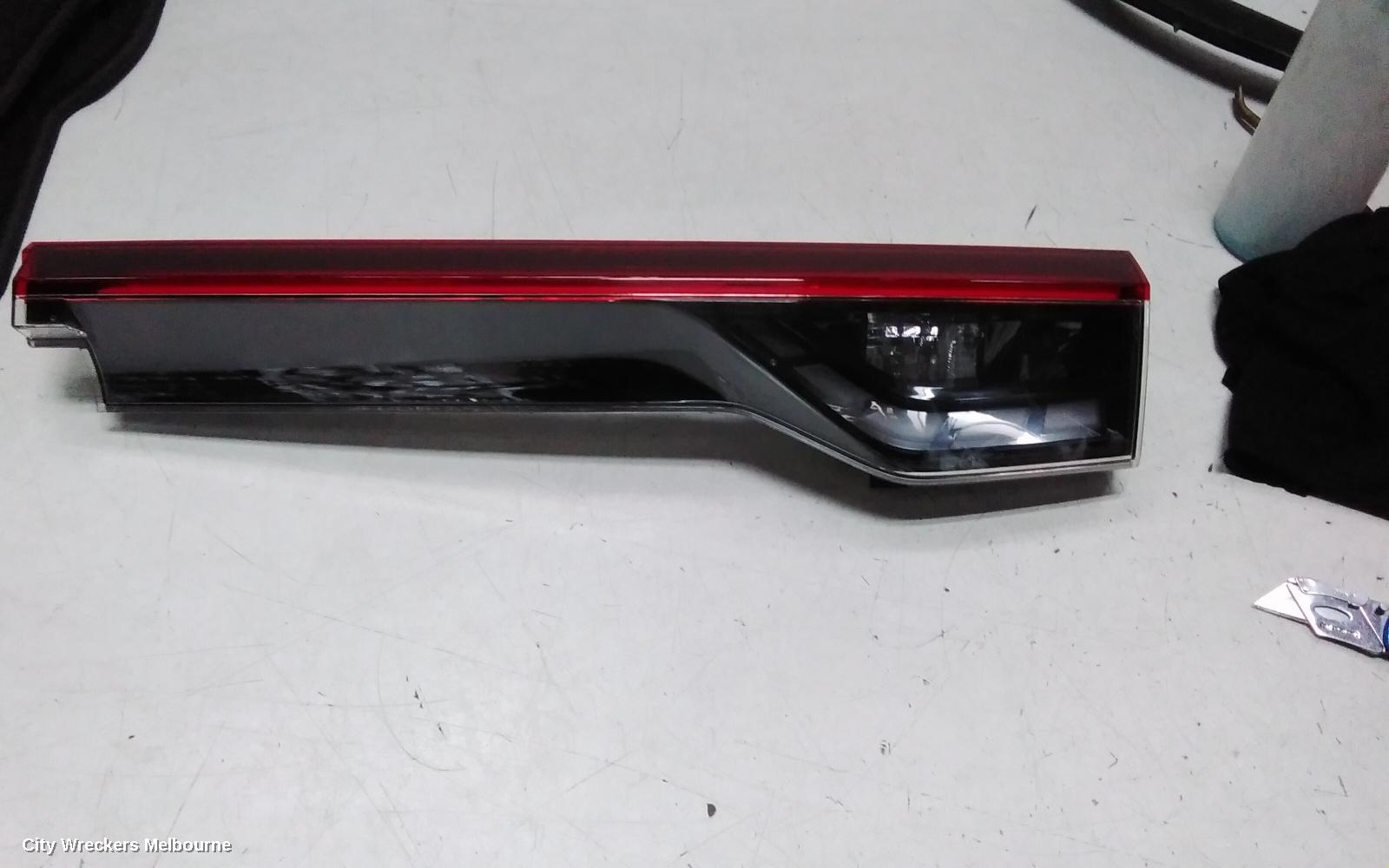 HONDA HRV REAR GARNISH, TAILGATE LAMP (RH SIDE), W/ LED TYPE, RV, 12/2021 - 02/2024