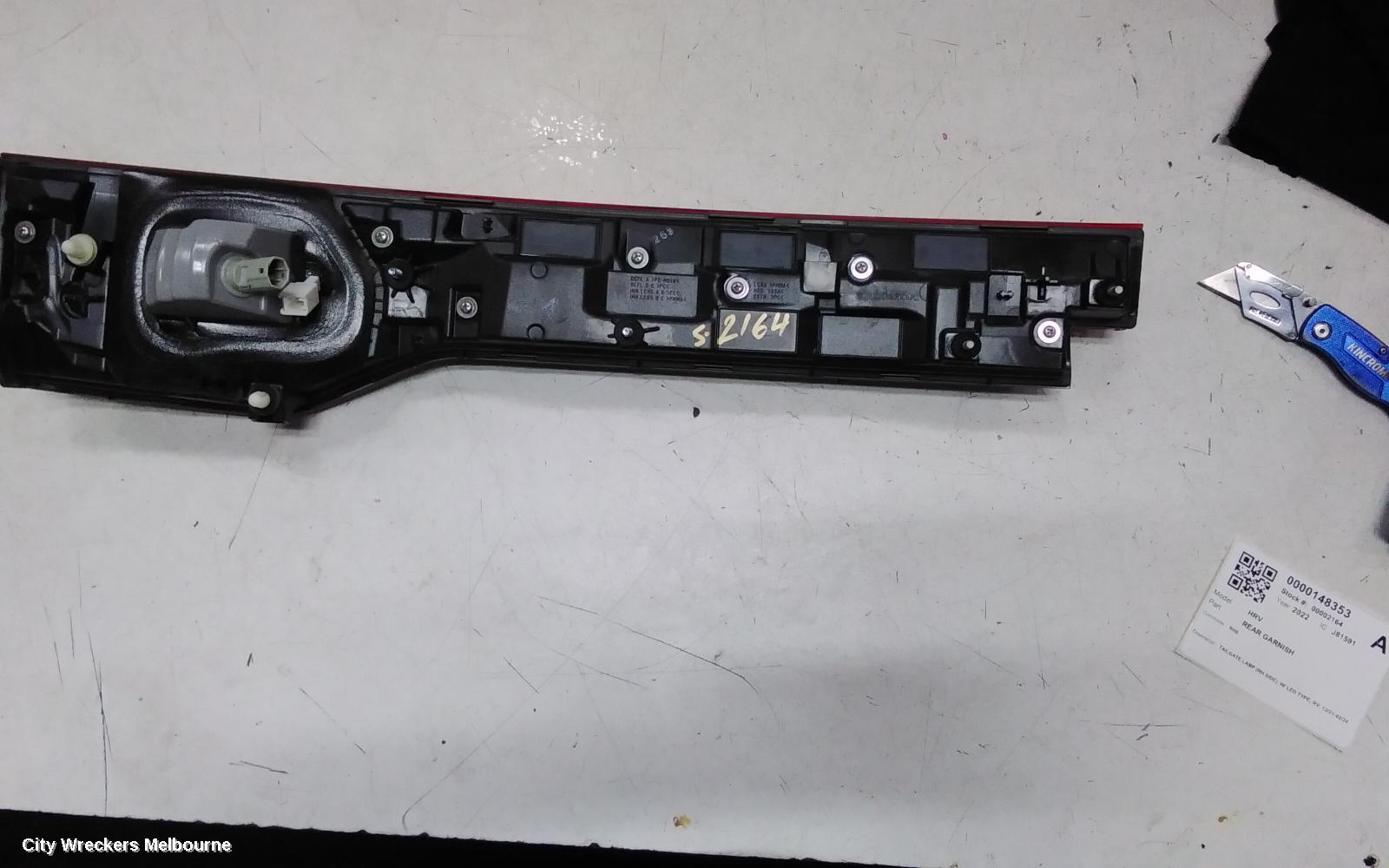 HONDA HRV REAR GARNISH, TAILGATE LAMP (RH SIDE), W/ LED TYPE, RV, 12/2021 - 02/2024